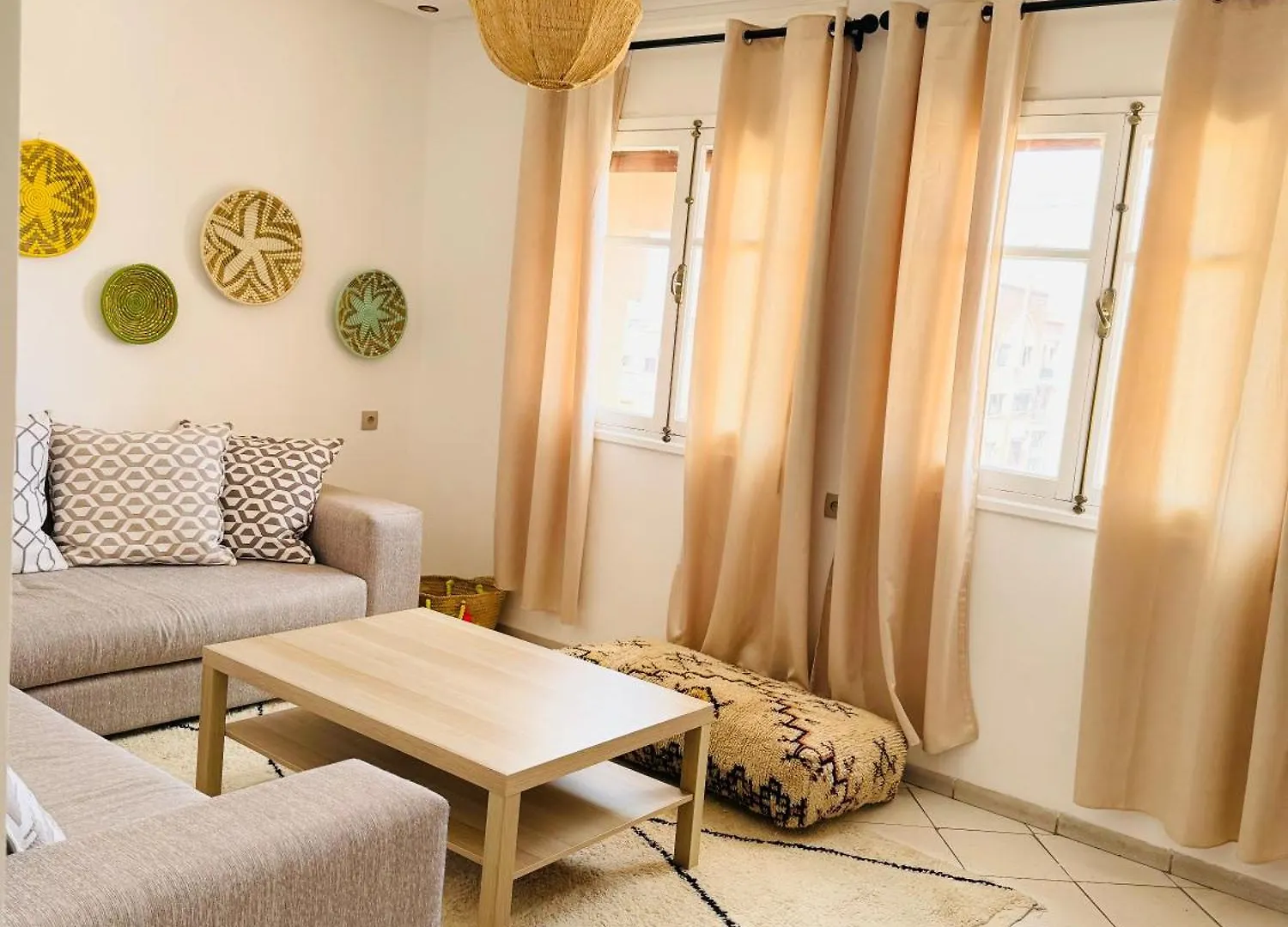 Apartment Musee Ysl : Cozy, Familial, Chic Marrakesh