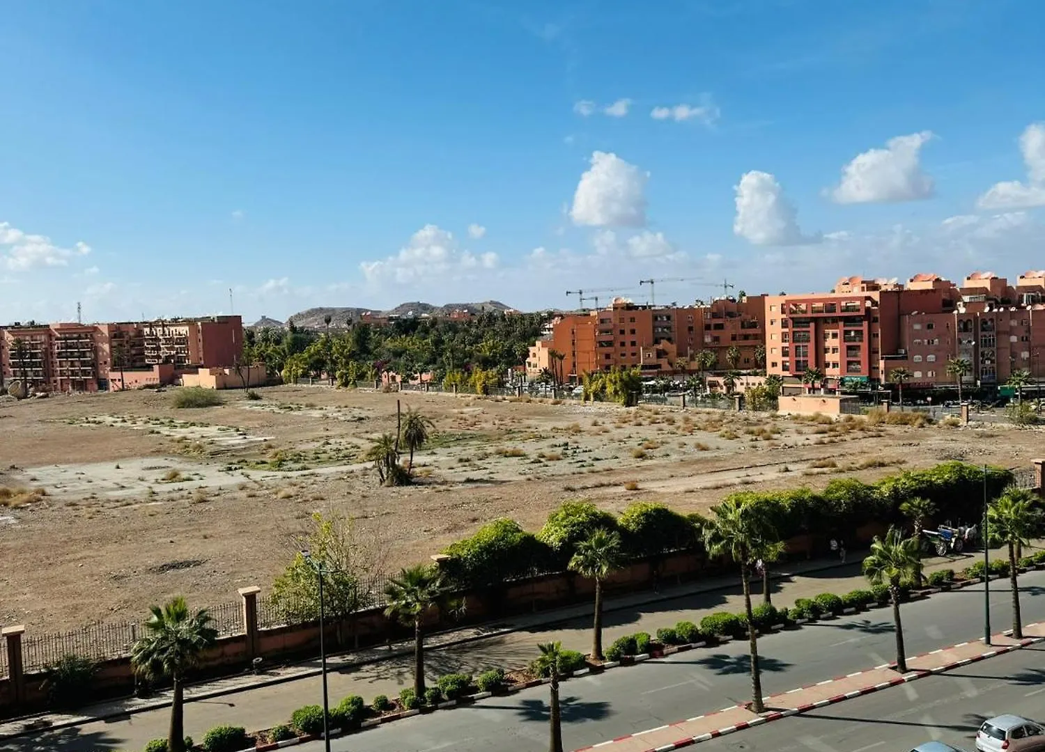 Apartment Musee Ysl : Cozy, Familial, Chic Marrakesh